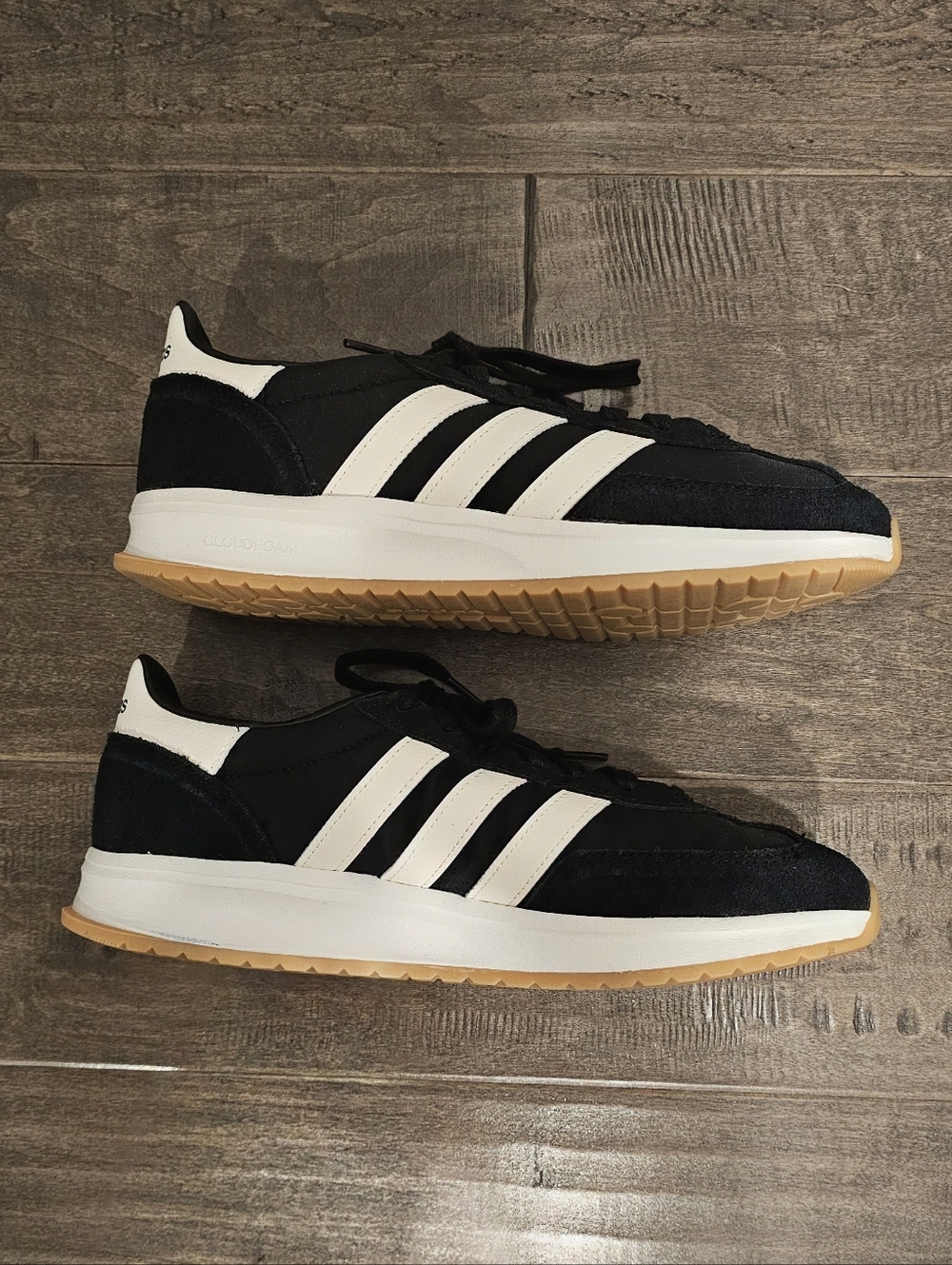 Adidas Womens Run 70s 2.0 Black w/ White Stripes Sz 10 - Picture 4 of 10